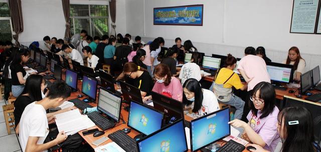 福建警察学院|这所公安院校开设的司法类专业，其毕业生入警途径不是公安联考