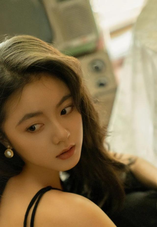 护肤 火出圈的她，也变好看太多了吧？