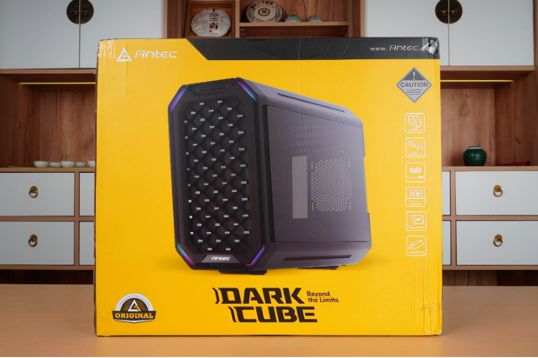 机箱|年终奖我帮各位想好去处了，快进来，我这里有好康的