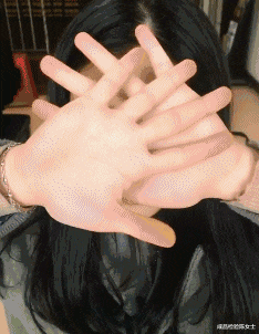 孙俪|孙俪近照引争议!眼凸脖颈鼓包,无效养生被指像青蛙