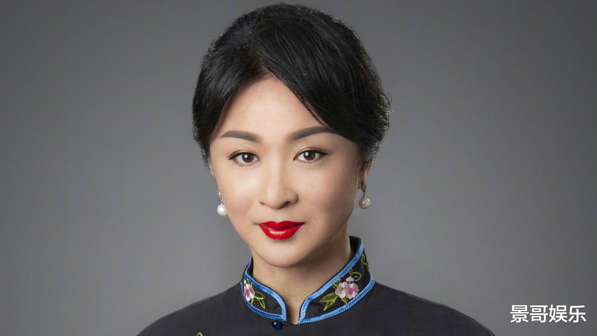 金星|金星和老公高调庆520,国外豪宅曝光太奢华,网友调侃520