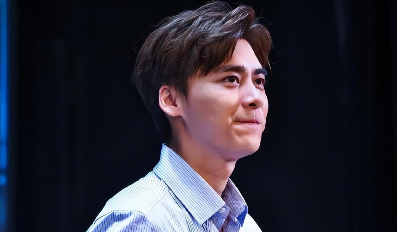 |仅仅2天，就曝出9个瓜，生三胎、家暴、被起诉，个个都是大瓜