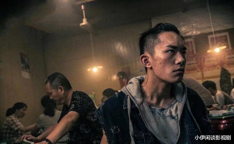 易烊千玺|饱受争议11天后，易烊千玺进退两难，17号宣布放弃入职国家话剧院