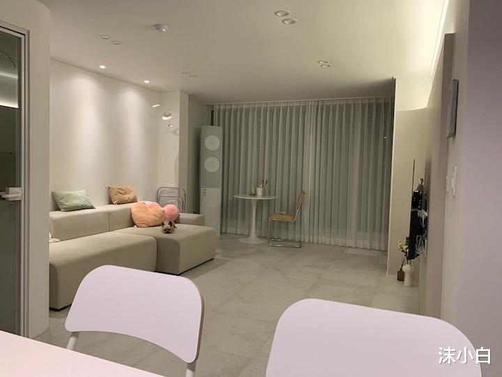 拒绝翻车：她愿花2W设计84平小家，洁白淡素不失温趣！被人人夸赞