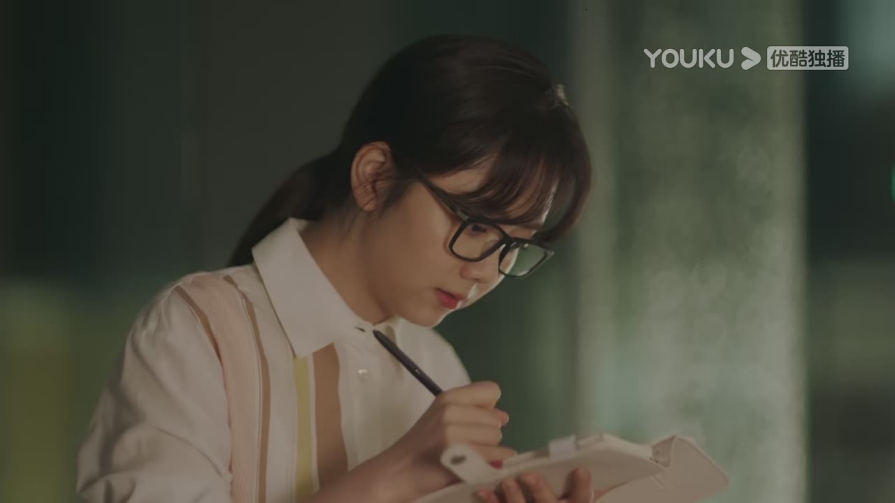 南通|请叫我总监:1500万豪宅金屋藏娇,正牌女友却住出租屋,究竟谁的错?