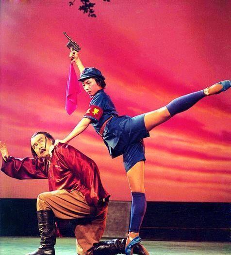 样板戏|样板戏的号反派人物全部长寿，最年轻的温其久创纪录，不信您看