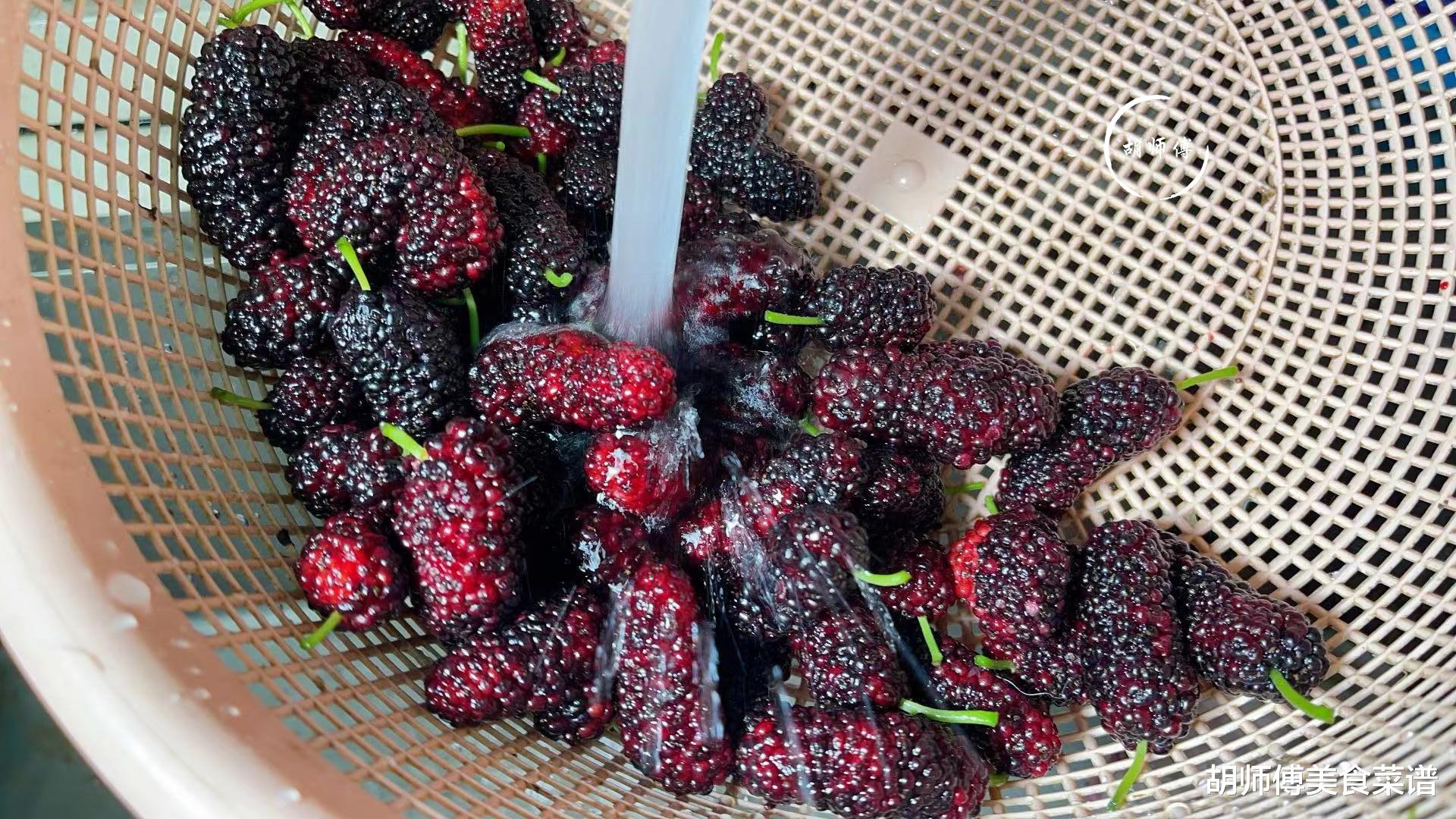 安神|洗桑葚：用盐还是用面？老果农：都不对，教您一招，脏东西全跑光