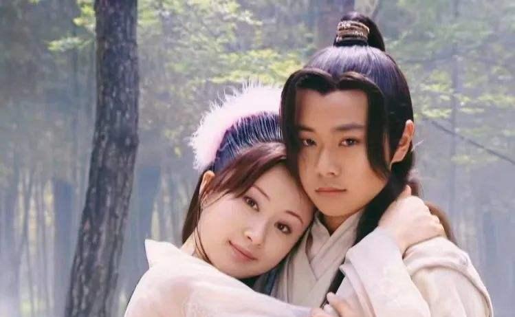 迪丽热巴|泪目了！这些古早cp让千万人陷入“回忆杀”，旧照片流量们好青涩