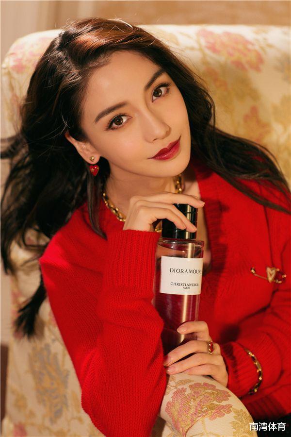 Angelababy|代言解约，海报遭白纸遮脸，跪地上录综艺，Angelababy究成了资本弃儿