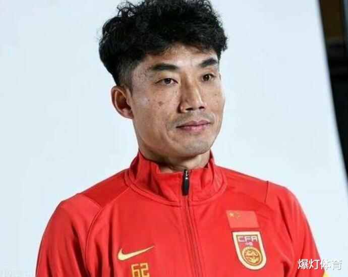 国足|国足队史5杰出中场！吴曦难以上榜，郑智仅第2，第1实至名归