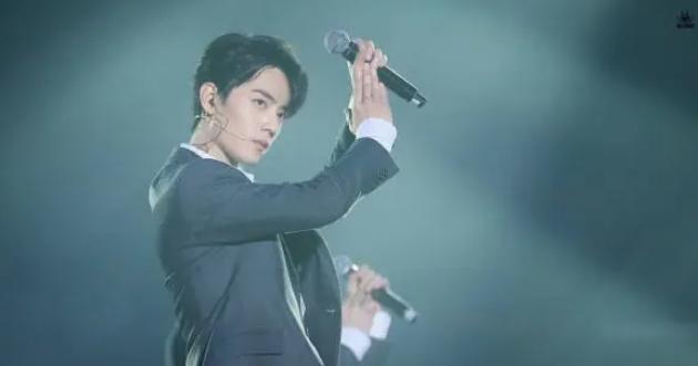 周洁琼|《骄阳伴我》还没杀青，肖战又一新剧将来袭，自降片酬出演