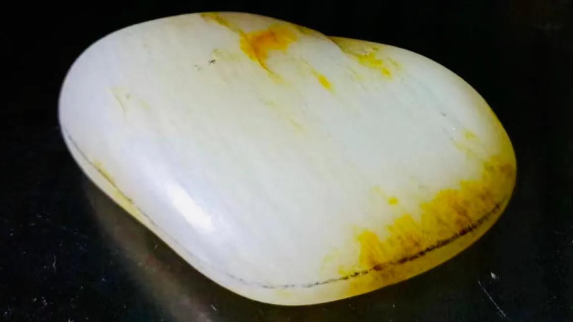 雕刻|和田玉五折起售？究竟是人有毛病还是玉有“毛病”？