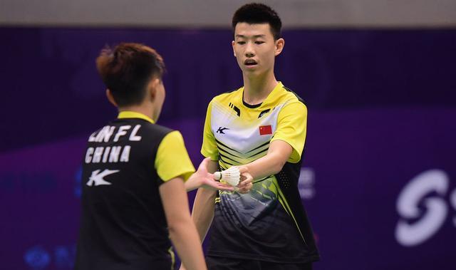 国羽|险些大爆冷！国羽世青赛双冠王2：1击败马来西亚选手，晋级16强