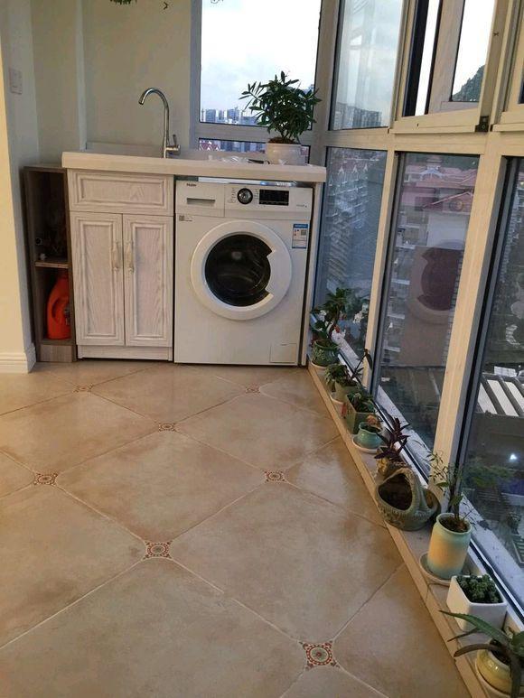 刚通风的新房，简单装修晒业主群就被大家点赞，进门玄关是亮点！