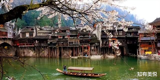 古镇|适合夫妻牵手旅行的8处风景地，每个都浪漫至极！你们去过几个？