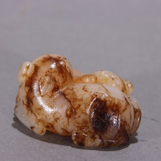 |清代-和田玉双欢雕件