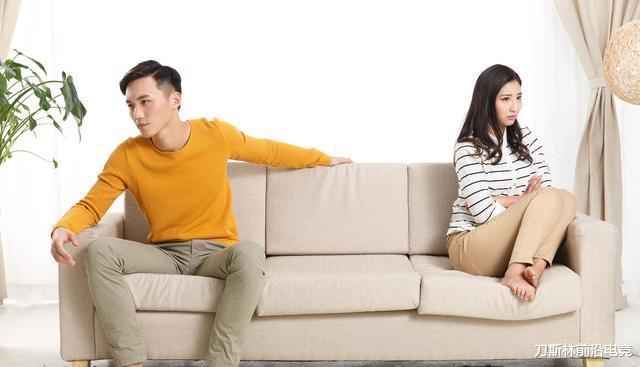 |小儿媳失业婆婆让大儿媳每月给二千，大儿媳怒：管我叫妈我就养她