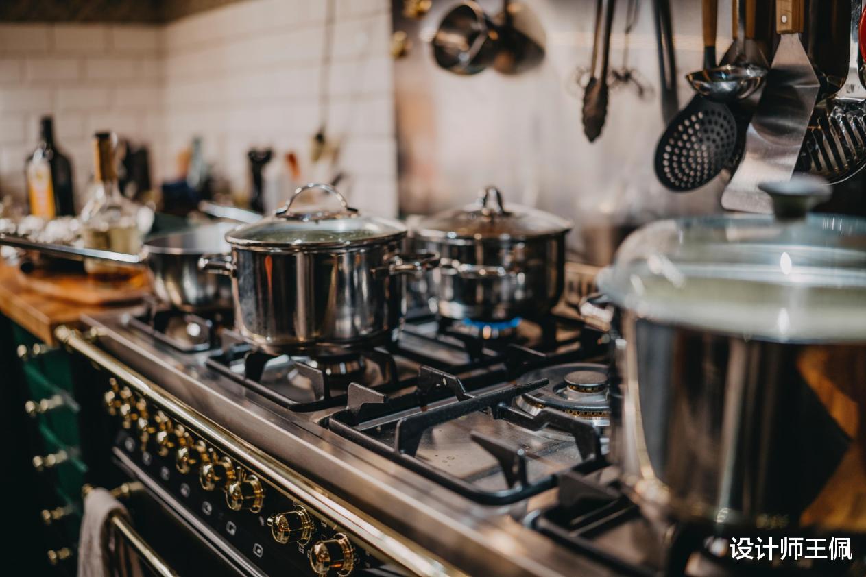 学会这些“招数”,甭管油烟机多脏都不用拆卸清洗,请人多花钱了