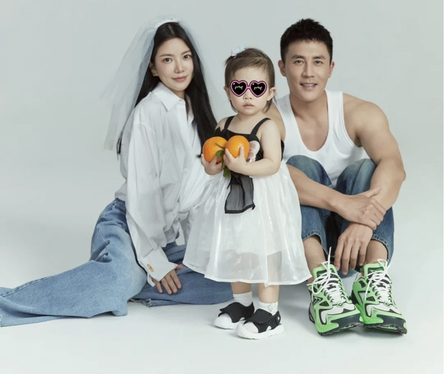 王灿|王灿庆祝与杜淳结婚纪念日,已是签约艺人将出道,和李嘉琦是同事