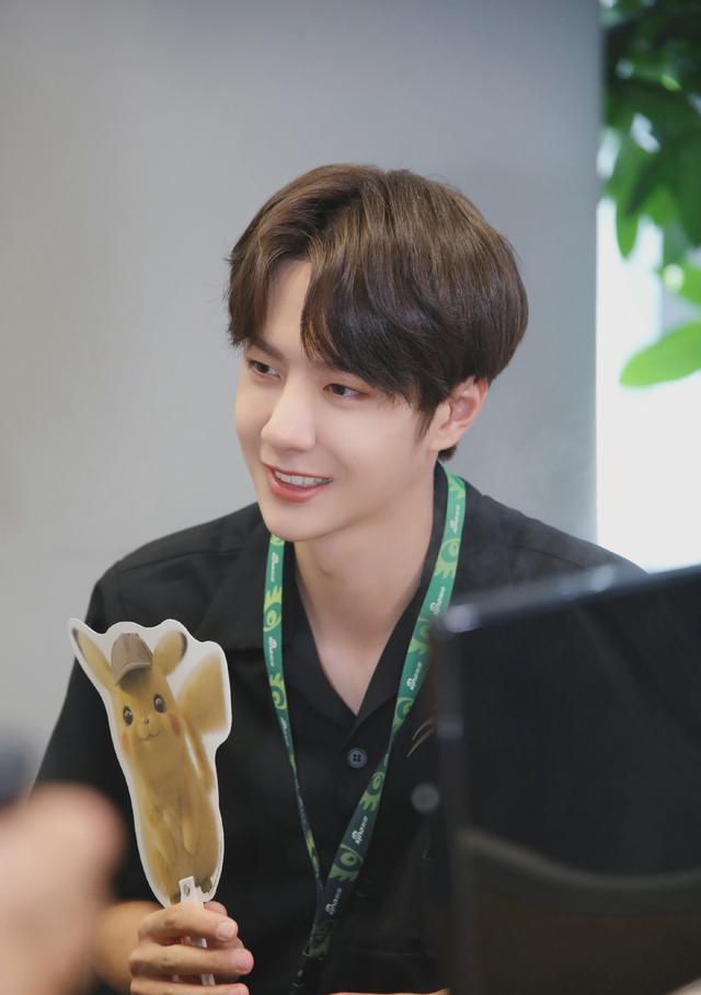 王一博|王一博“神隐”近四个月，舞蹈话题却登热搜，结果是个乌龙？