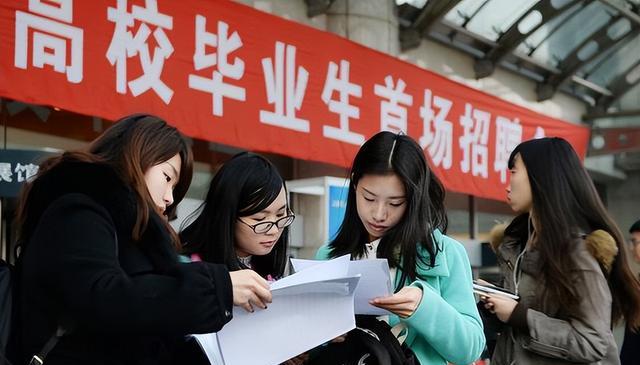 hr|一国企HR直言：收到三无学生的简历，会直接略过，再优秀也不要