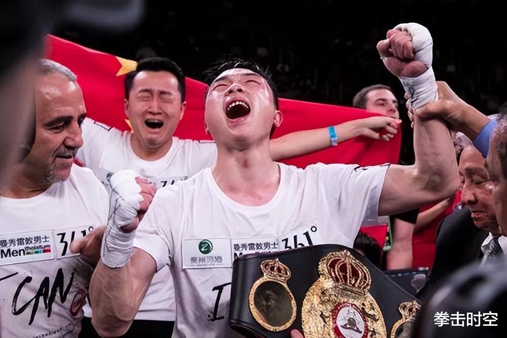 徐灿|痛心！徐灿被打伤致肋骨骨折，比赛被迫延期，中国职业拳击太难了