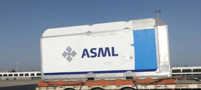 阿斯麦尔|国产芯片传来好消息,事关7nm制程,外媒:难怪ASML坐不住了