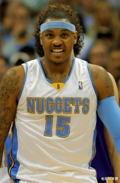广州队|NBA10大错觉图！姚明“偷瞄”美女 阿杜白头 奥尼尔有狐臭
