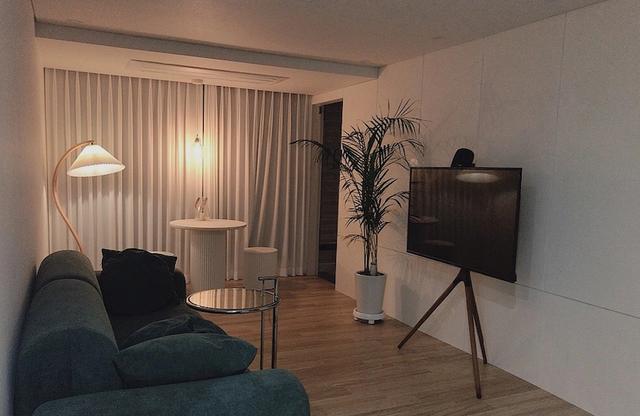 79装修不请设计师,90后小夫妻亲力亲为,干净温馨深受网友好评