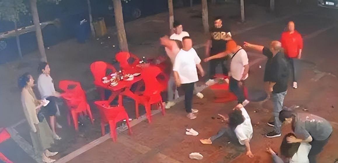 |“劝架”的沈某俊什么来历？为什么出事儿后他跑得比兔子还快？