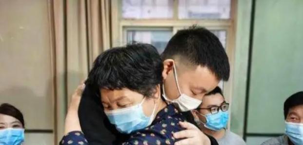 杜新枝|郭策诊疗记录曝光后,熊磊全家为杜新枝冲锋上阵法,熊爸最嚣张!