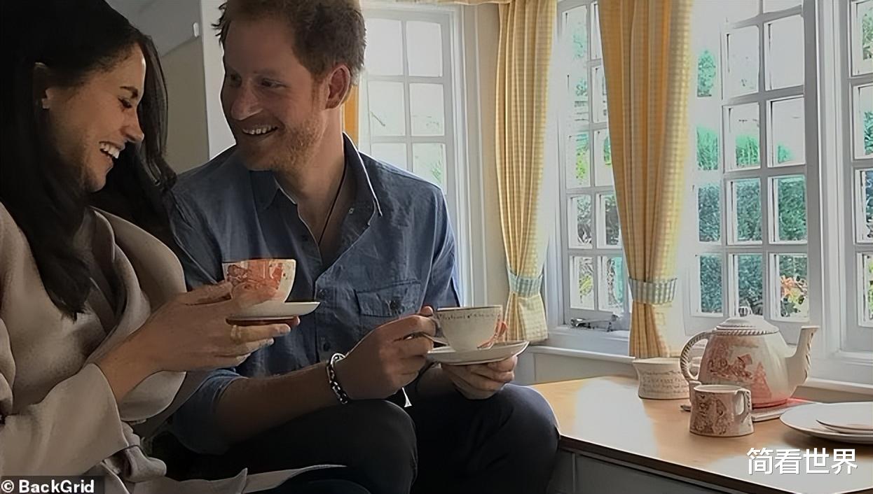 凯特王妃|家贼难防！凯特王妃故意撞衫，隔空反击梅根，却防不住两拉胯队友