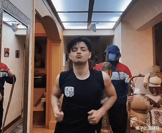 阿尔法|童星阿尔法近况曝光，小时候那么可爱，为什么长大就变了呢？