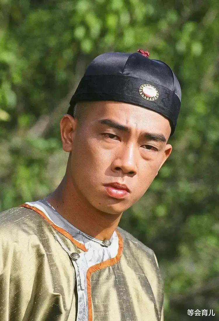 应采儿|应采儿要生三胎,痛骂男人又老又强!高龄的她疯了吗?