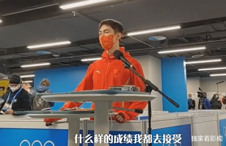 武大靖|双脚变形，当女队员陪练却获江疏影拥抱，27岁武大靖才是无冕之王