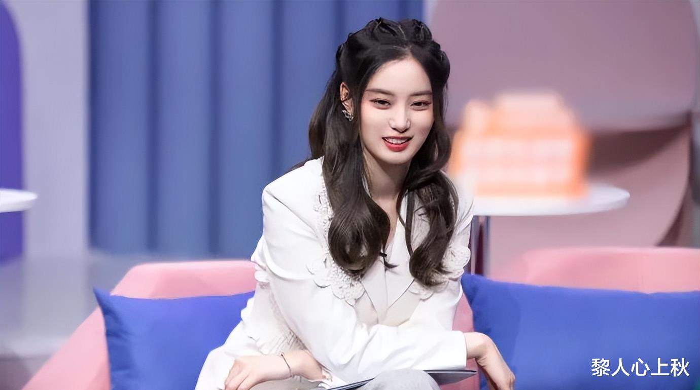 徐艺洋|徐艺洋一袭白衣笑颜如花!雪肤玉貌明眸善睐美若天仙