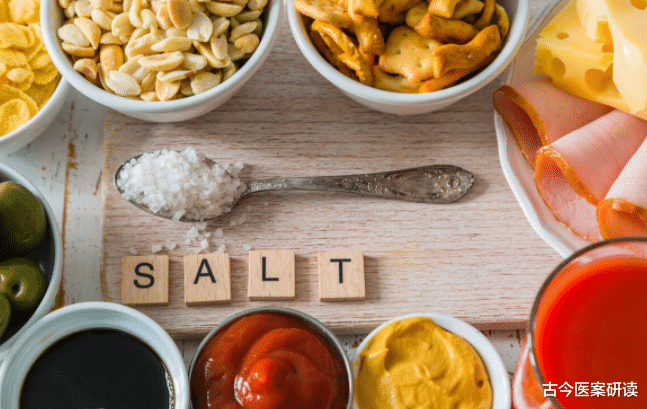 肝脏|卫生组织呼吁:藏在冰箱的“伤肝物”,不想肝报废,劝你早扔掉