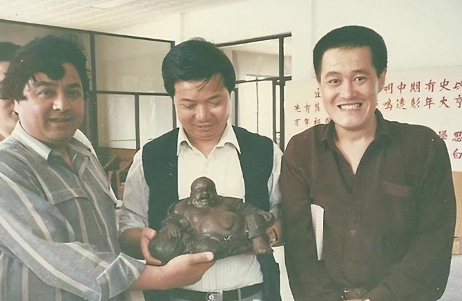 葛淑珍|葛淑珍：从洗碗工到百万富婆，离开前夫赵本山后，才是人生的开始