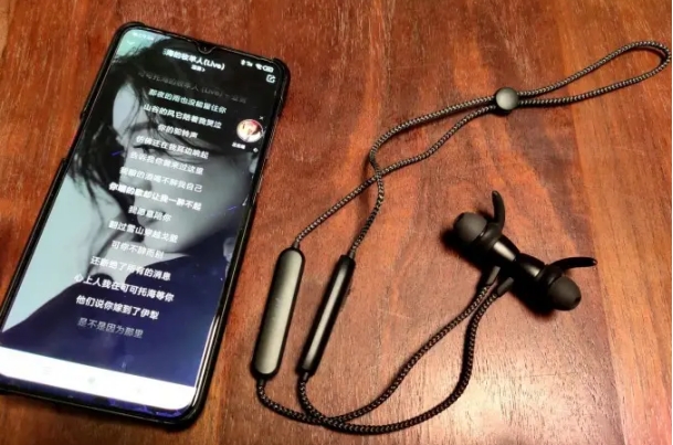 无线耳机|真正的无线耳机,重量轻,通常提供很大的舒适度