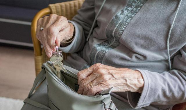 北上广|2022开年感悟：如果没能力驾驭北上广的生活，回老家也不是失败者