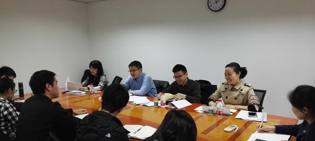 教师|“延迟退休”尘埃已定,有两类人开心不已,或将在2027年实行!