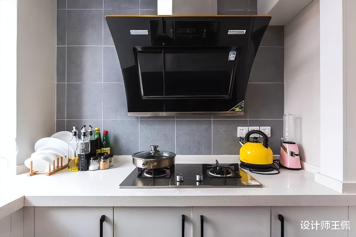 老师傅教你4个小技巧,让厨房变得“宽敞又实用”,建议收藏!