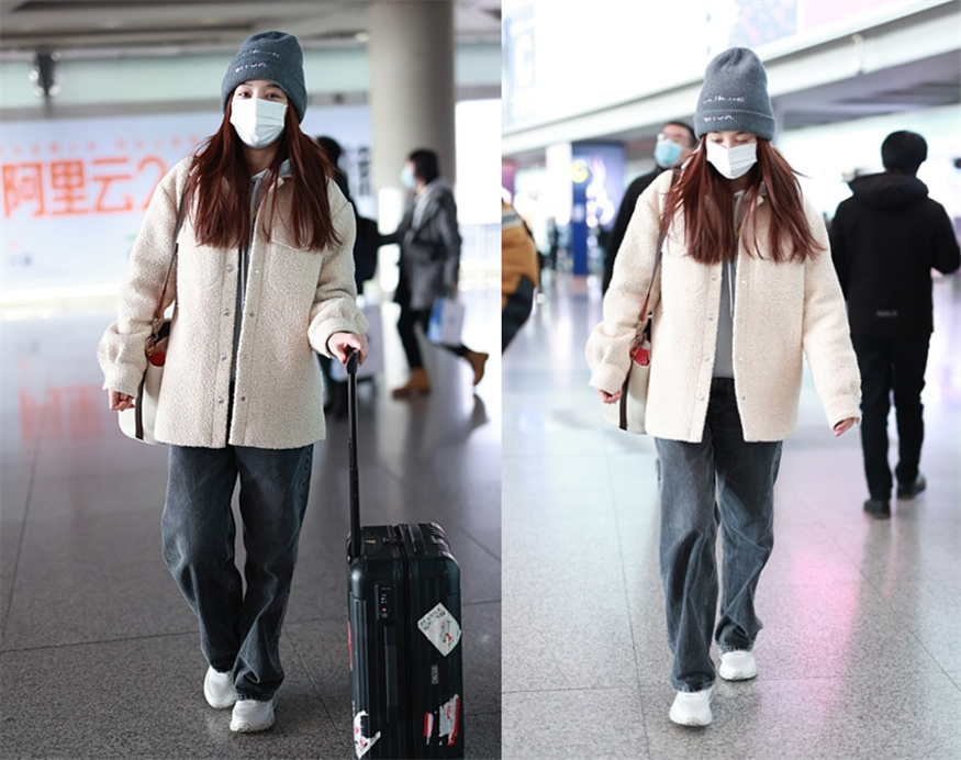 袁姗姗|袁姗姗的打扮让人不太能理解,穿大衣还要露大腿,真是美丽又冻人