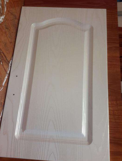 装修别再傻傻装这种门了,聪明人从不用,隔音差还易变形!