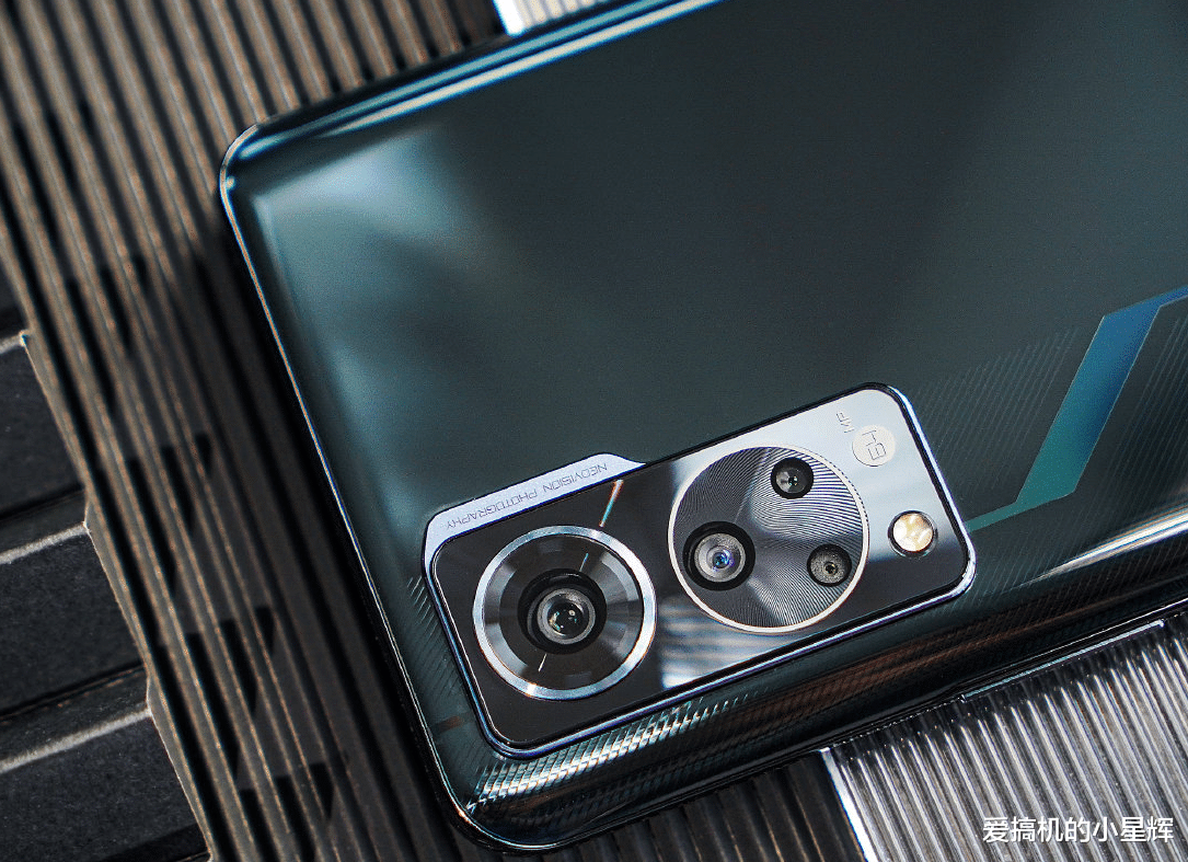 全面屏|仅1858元，骁龙870+6400万四摄+55W快充，真全面屏手机售价亲民