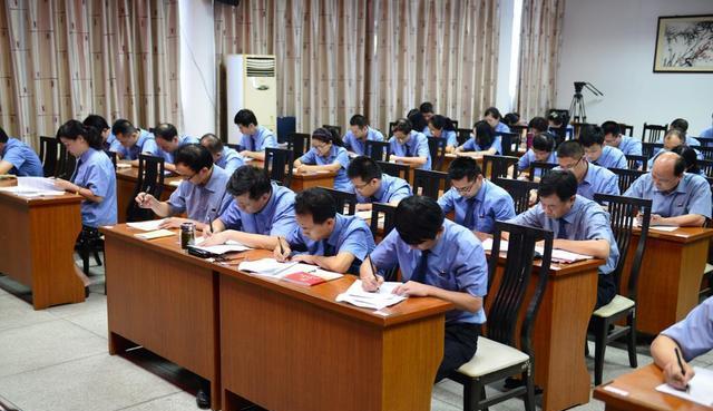 招聘|新一批“聘任制”已开启，年薪50万非常可观，达到要求的别错过了