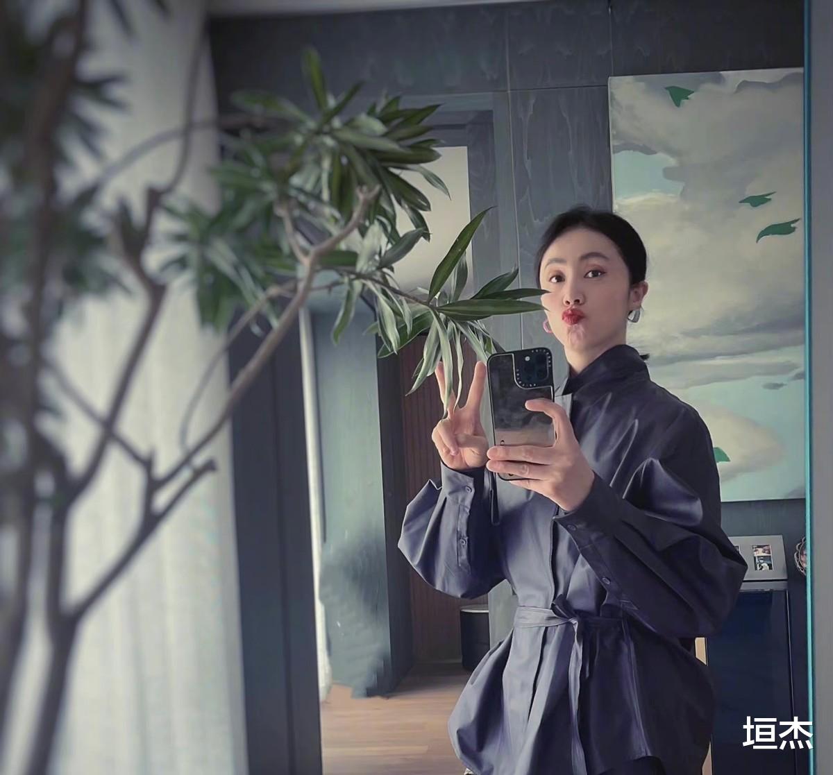 天鹅颈|牛奶肌、天鹅颈、气球胸，这8位产后的女星，美得越来越有味道