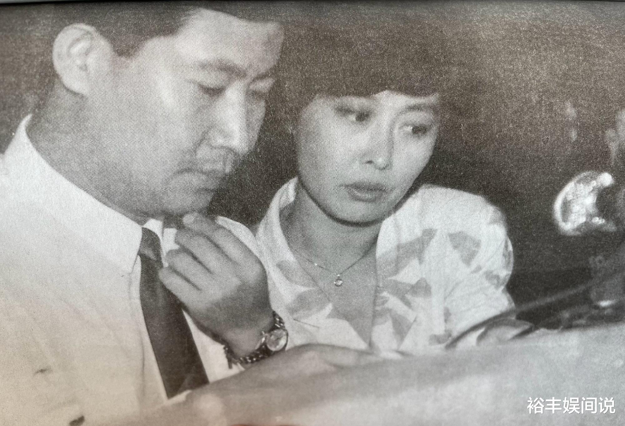 赵赫|央视主持赵赫追悼会举行，诸多主持人现身，搭档敬一丹表情悲痛