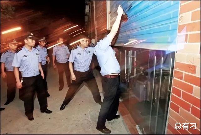 男孩4岁被拐,17年后被生父母找到,养父拥有千万家产