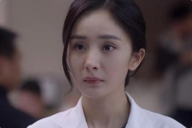 谢谢你医生|《谢谢你医生》首播口碑一跃而起，但随着剧情推动，口碑却一落千丈